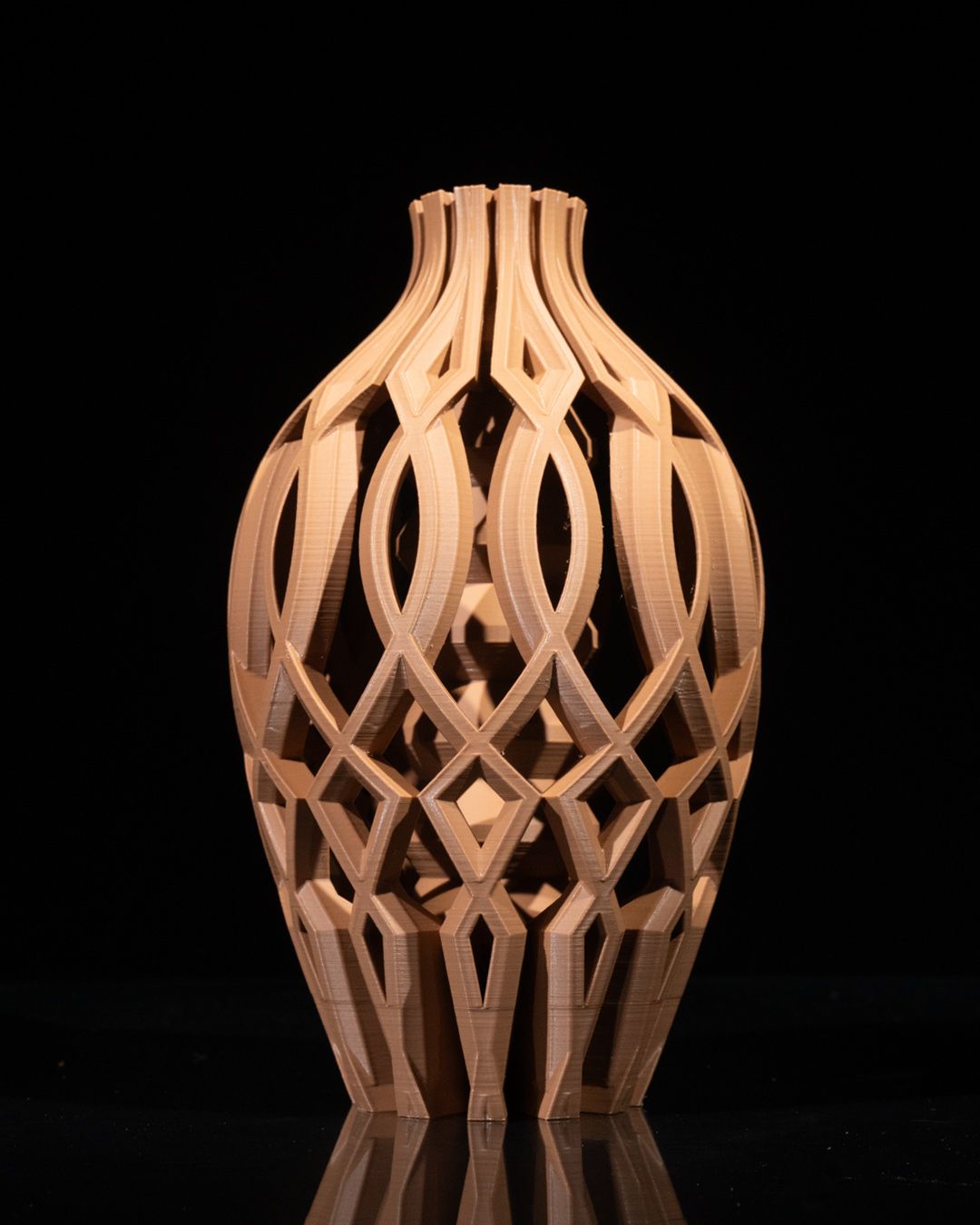 Aurelia Lattice Vase